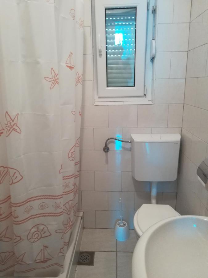 Apartman Volarevic Donji Karin Zewnętrze zdjęcie