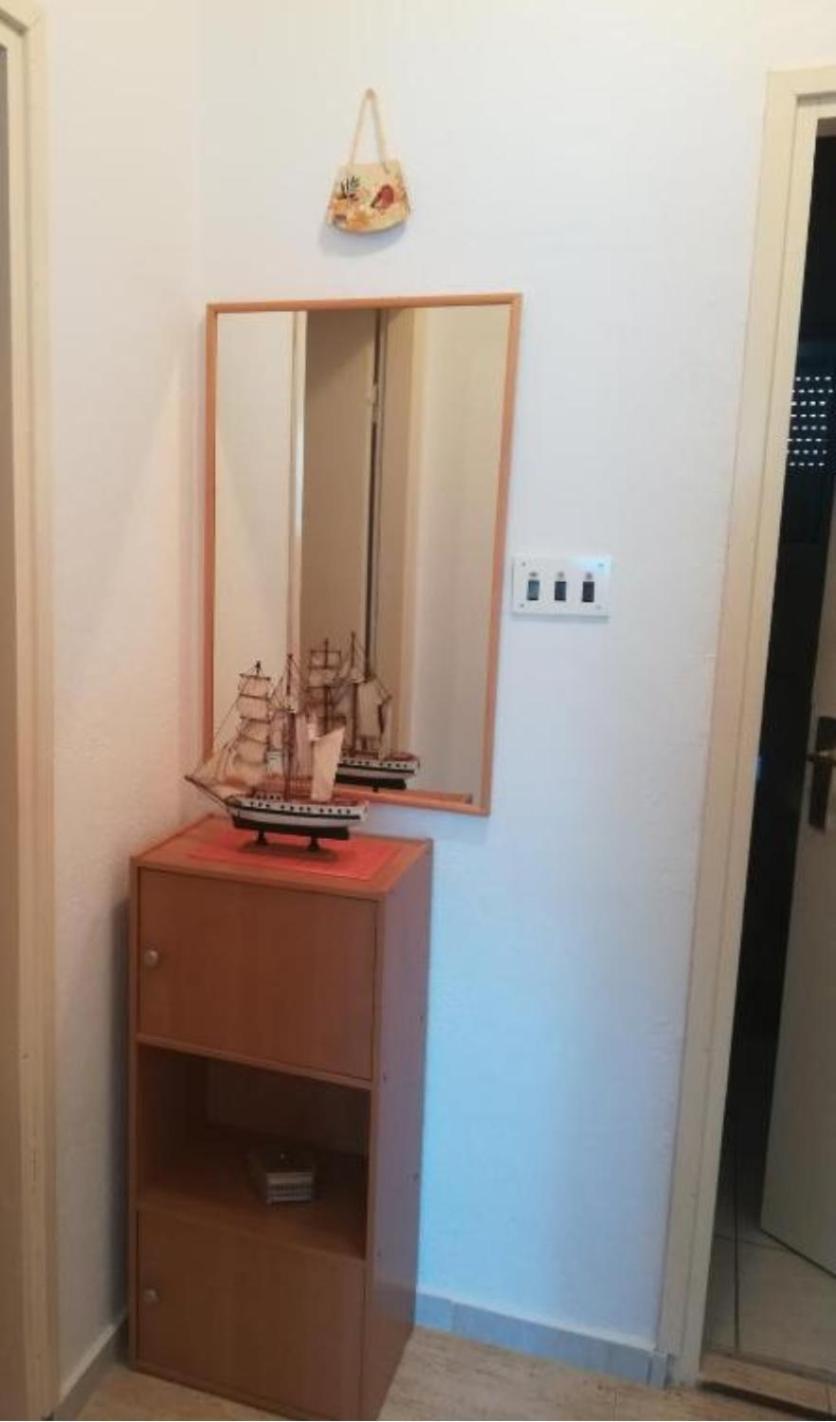 Apartman Volarevic Donji Karin Zewnętrze zdjęcie