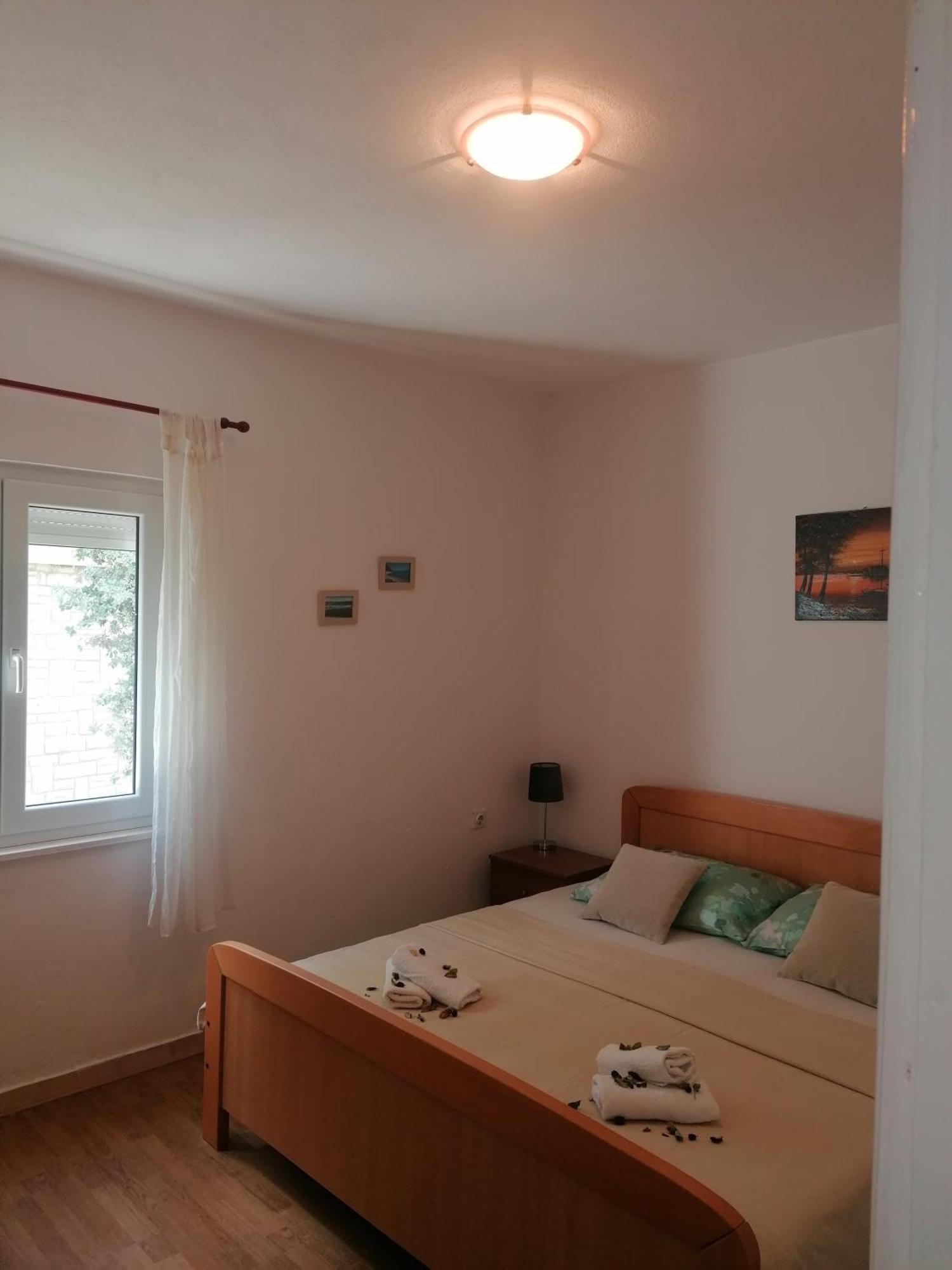 Apartman Volarevic Donji Karin Zewnętrze zdjęcie
